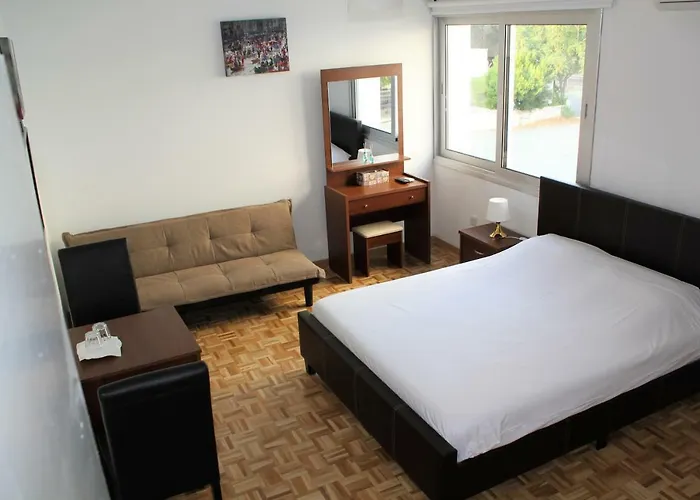 Eclectic Business&leisure * Nicosie