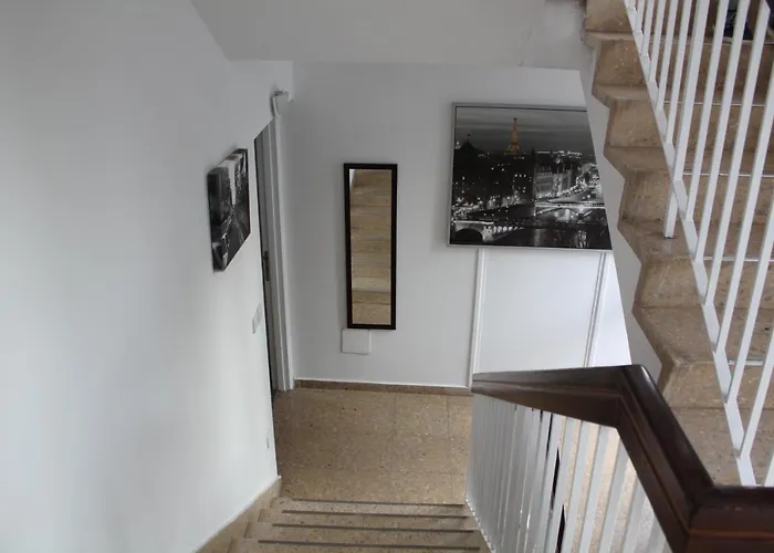 Eclectic Business&leisure