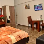 Eclectic Business & Leisure Apartment
