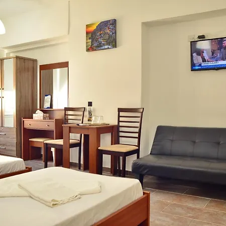 Eclectic Business & Leisure Apartment